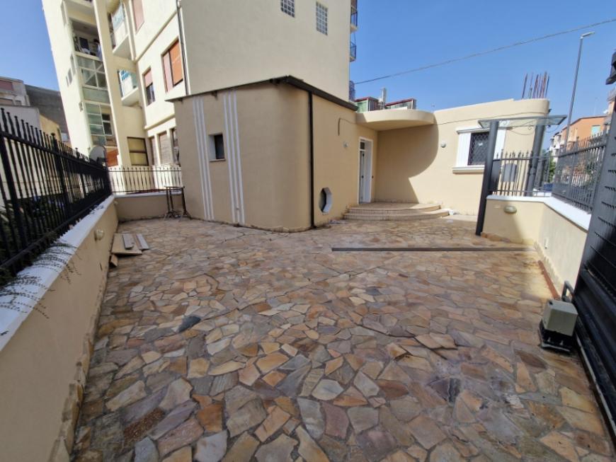 casa indipendente in vendita a Reggio di Calabria in zona Centro Storico