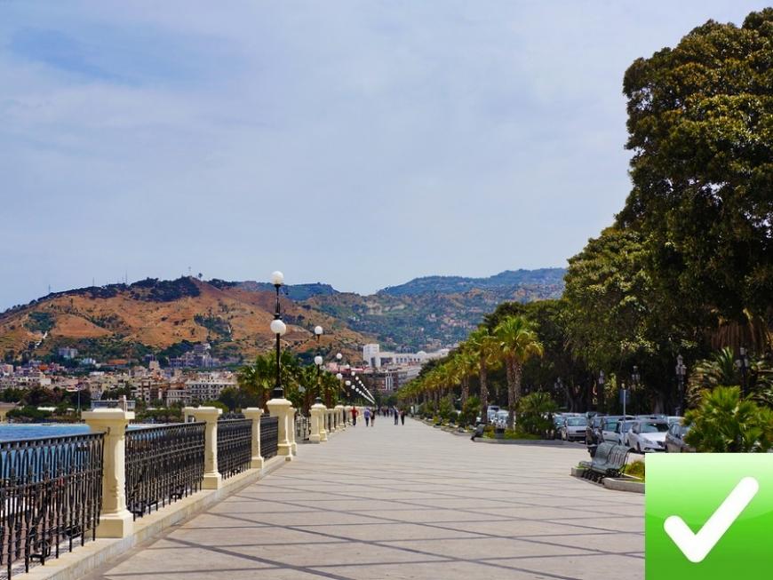 appartamento in vendita a Reggio di Calabria in zona Catona