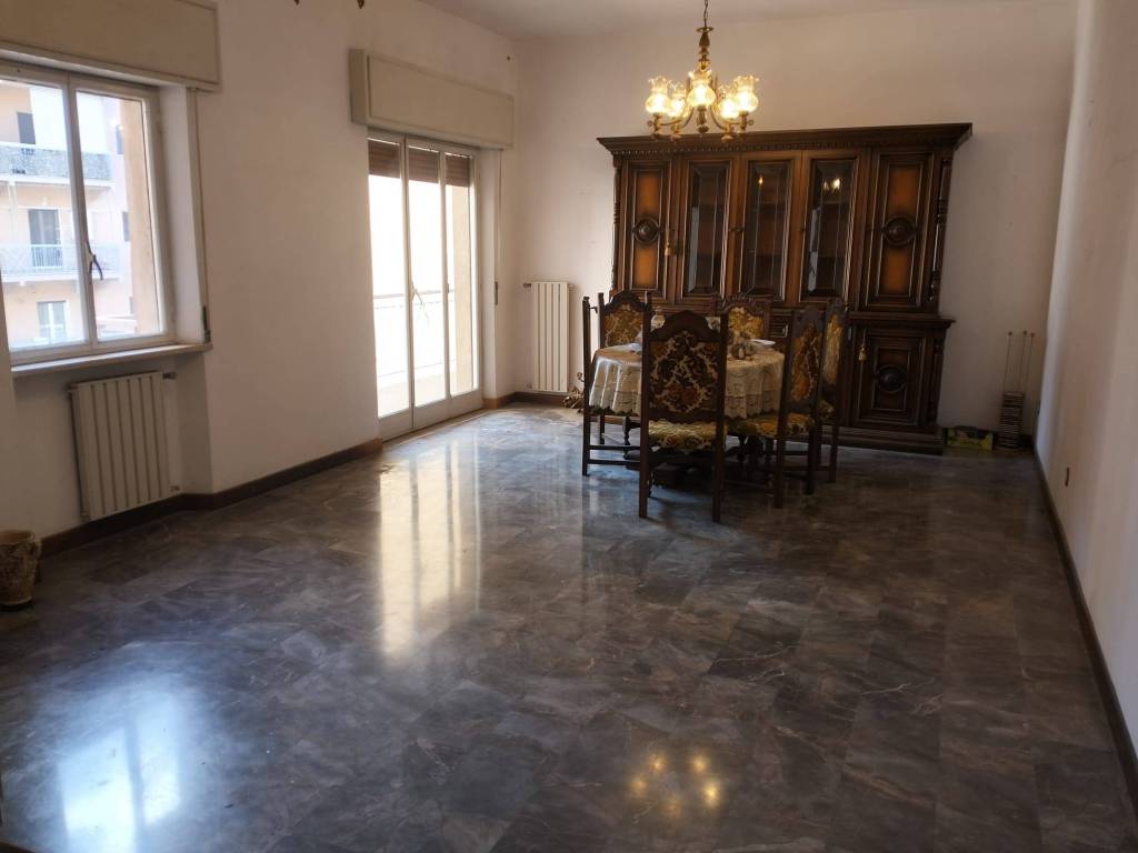 appartamento in vendita a Reggio di Calabria in zona Rione Ferrovieri