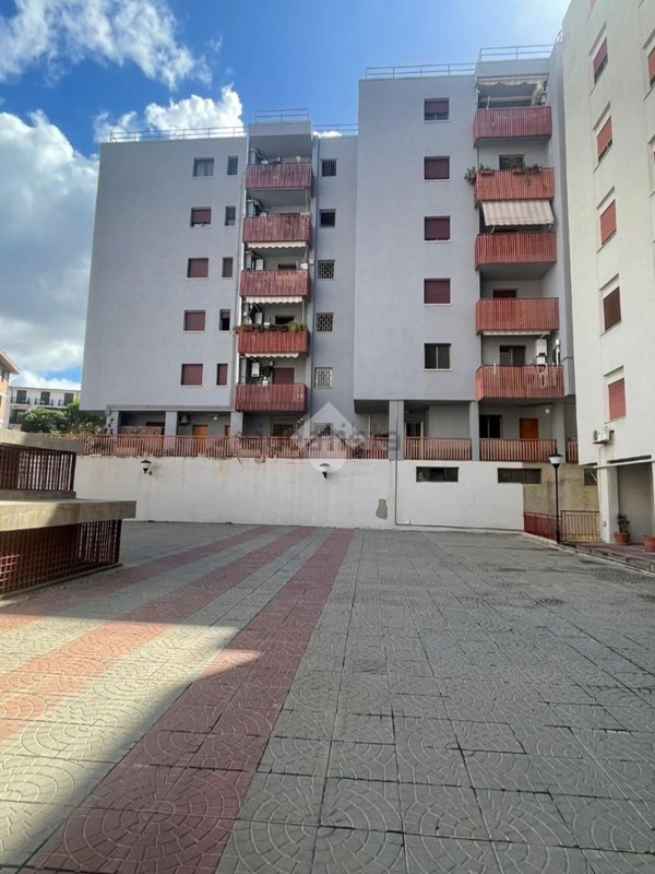 appartamento in vendita a Reggio di Calabria in zona Sbarre