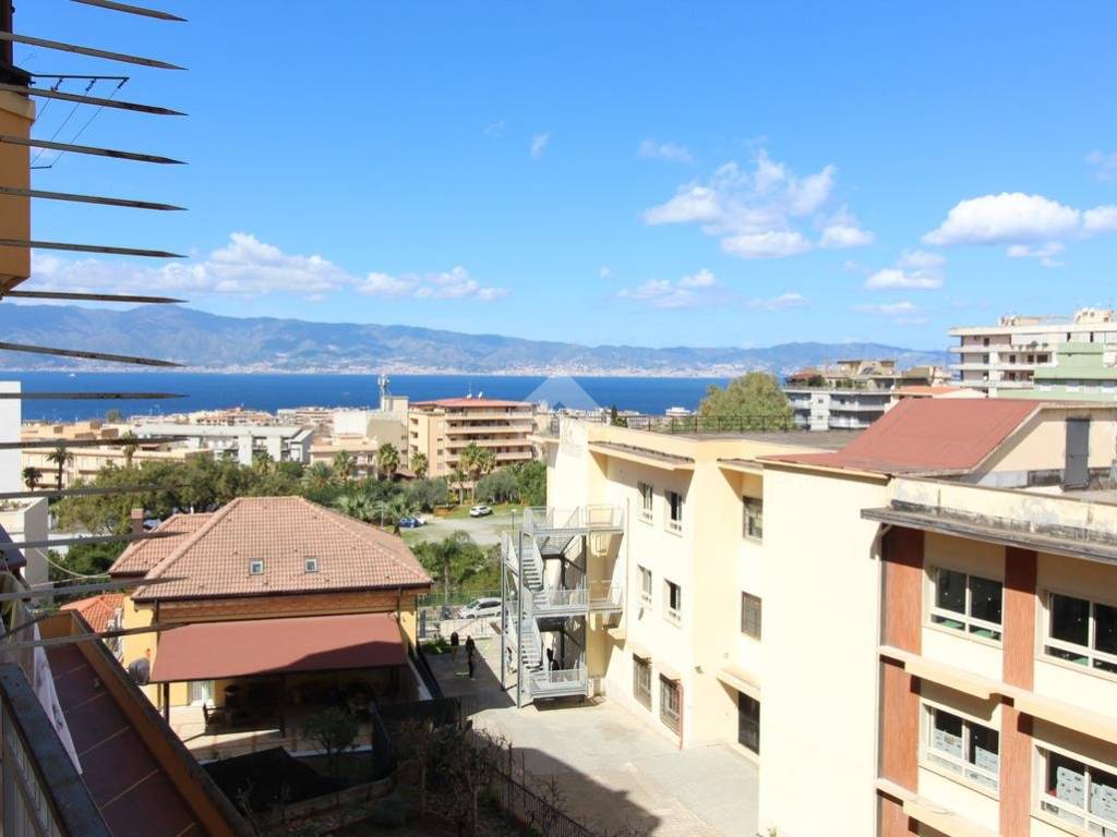 appartamento in vendita a Reggio di Calabria in zona Eremo