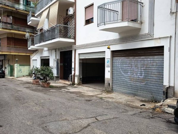 negozio in vendita a Reggio di Calabria in zona Santa Caterina