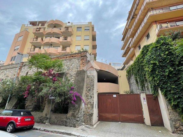 casa indipendente in vendita a Reggio di Calabria in zona Centro Storico