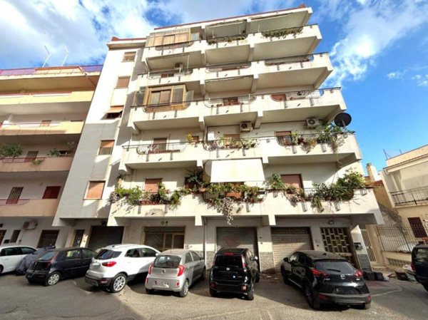 appartamento in vendita a Reggio di Calabria in zona Ravagnese