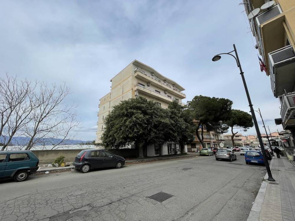 appartamento in vendita a Reggio di Calabria in zona Archi