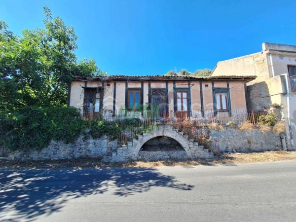 terreno agricolo in vendita a Reggio di Calabria in zona Catona