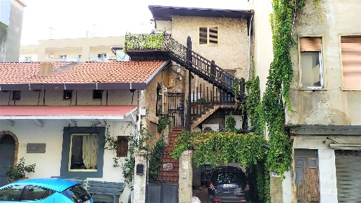 casa indipendente in vendita a Reggio di Calabria in zona Centro Storico