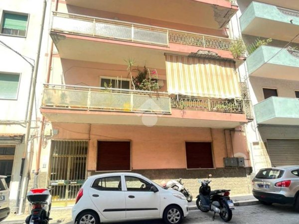 appartamento in vendita a Reggio di Calabria in zona Sbarre