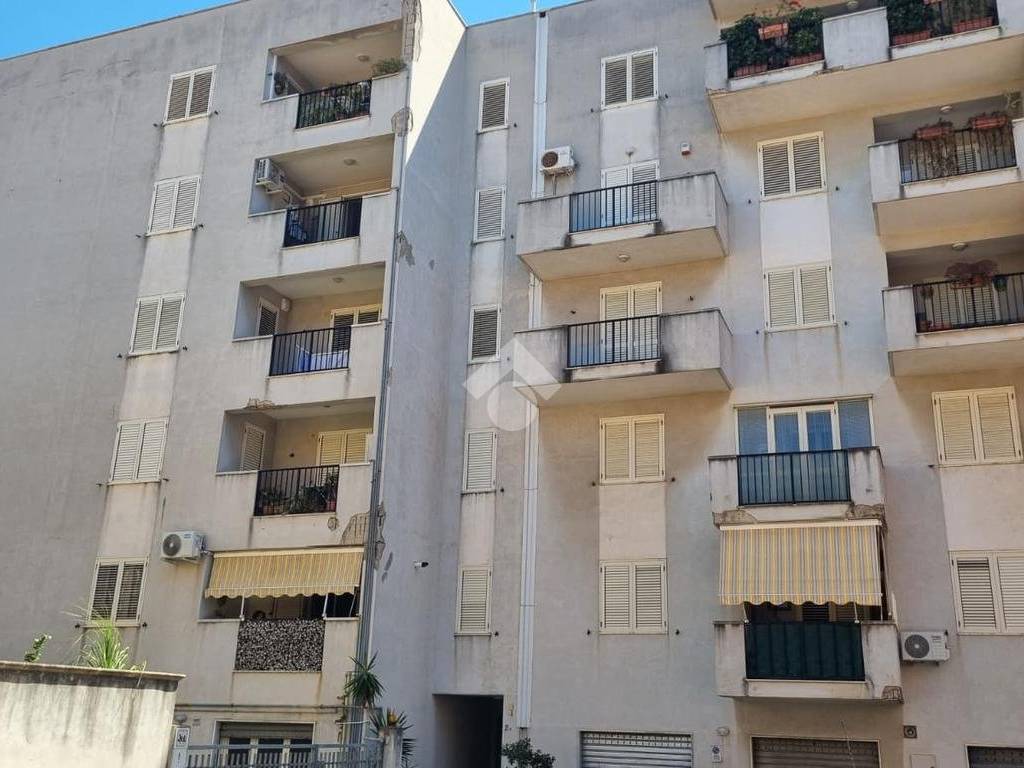 appartamento in vendita a Reggio di Calabria in zona Catona