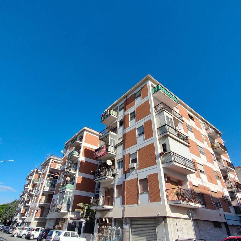 appartamento in vendita a Reggio di Calabria in zona Stadio