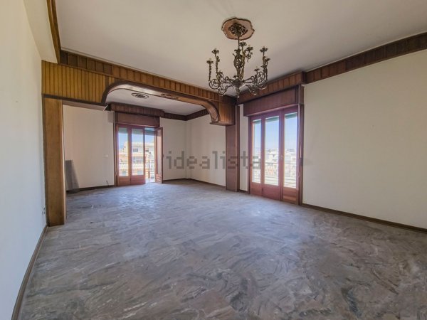 appartamento in vendita a Reggio di Calabria in zona Sbarre