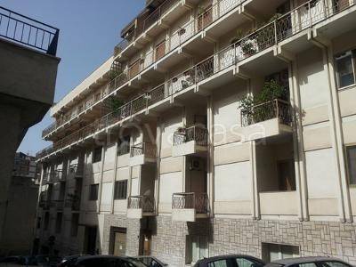 ufficio in vendita a Reggio di Calabria in zona Eremo