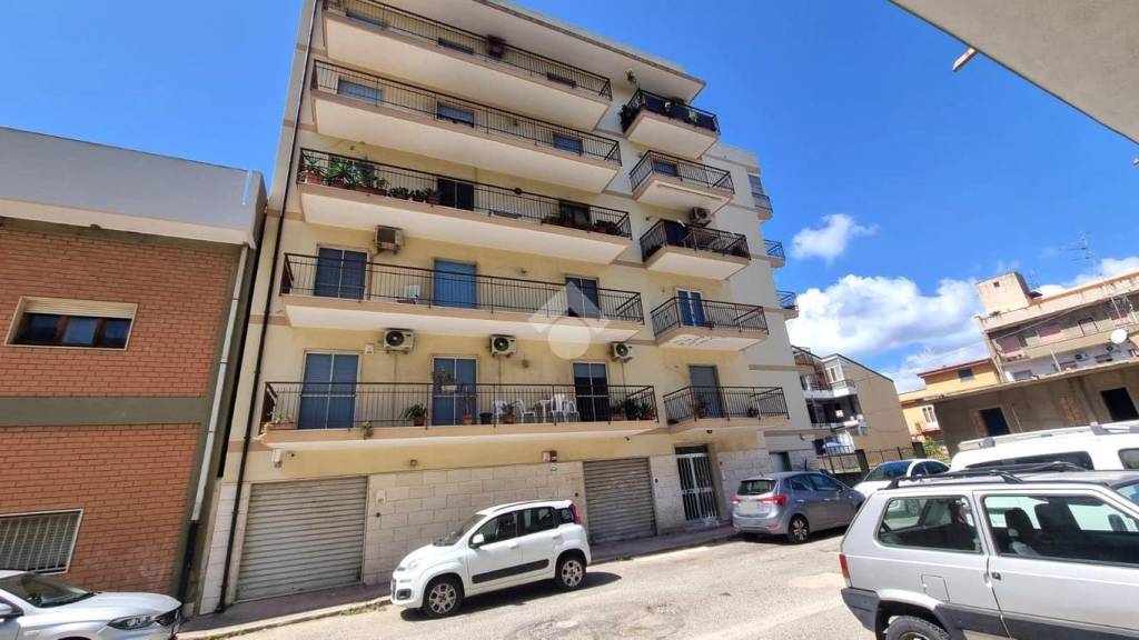 appartamento in vendita a Reggio di Calabria in zona Catona