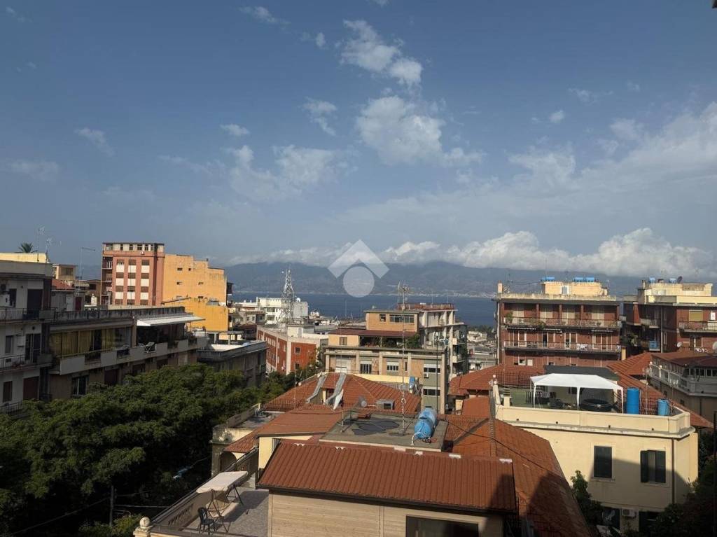 appartamento in vendita a Reggio di Calabria in zona Tremulini