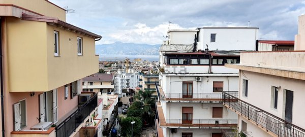 appartamento in vendita a Reggio di Calabria in zona Sbarre