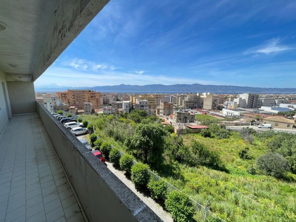 appartamento in vendita a Reggio di Calabria in zona Sbarre
