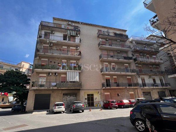 appartamento in vendita a Reggio di Calabria in zona Gallina