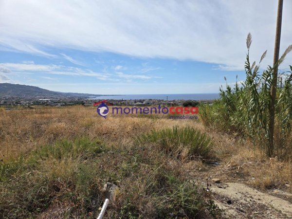 negozio in vendita a Reggio di Calabria in zona Catona