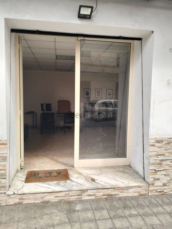 locale commerciale in vendita a Reggio di Calabria