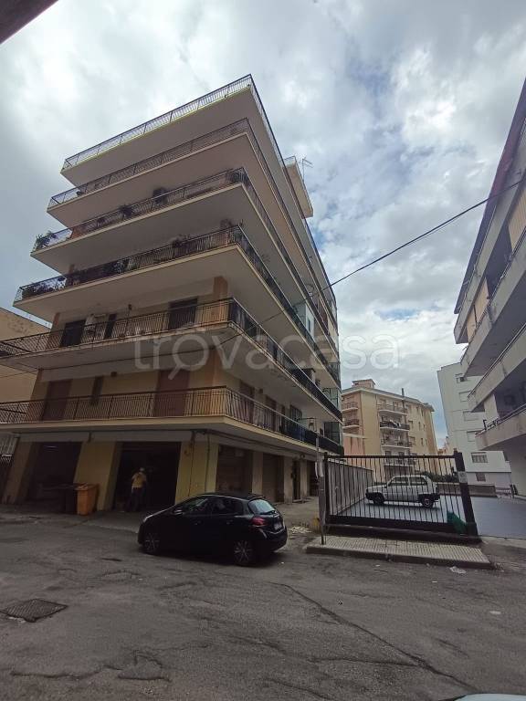 appartamento in vendita a Reggio di Calabria in zona San Brunello