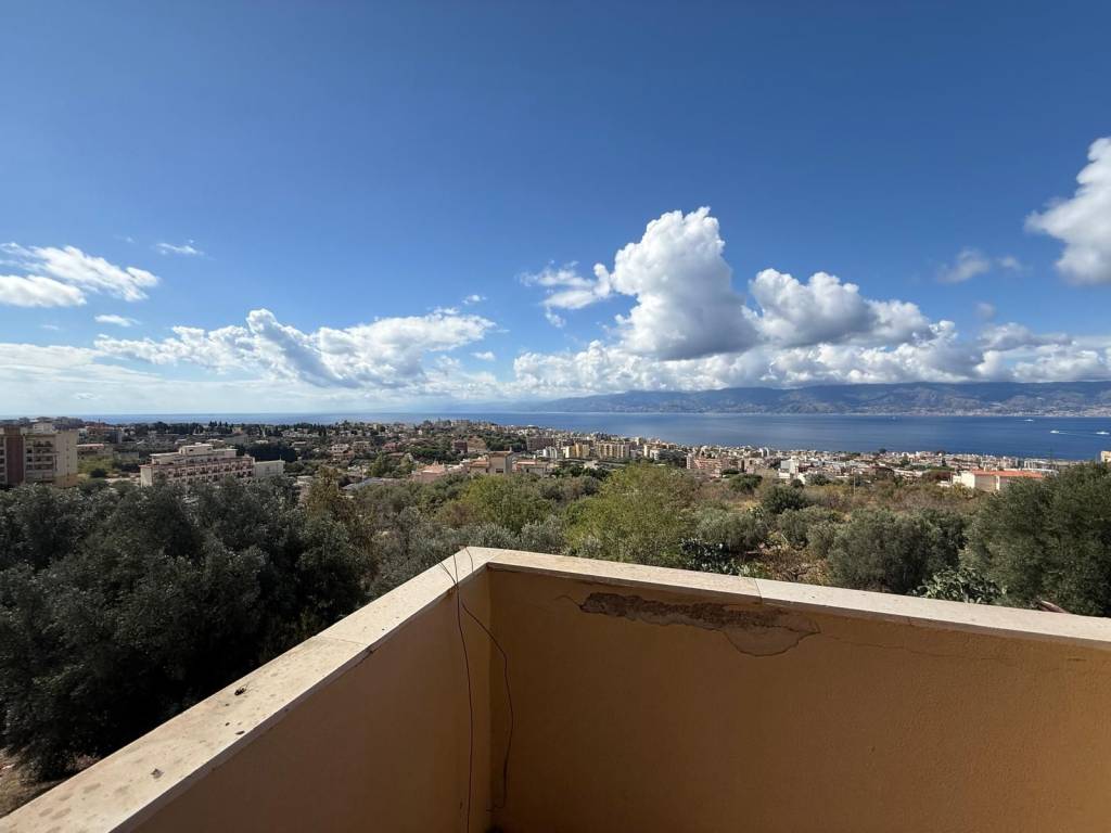 appartamento in vendita a Reggio di Calabria in zona Eremo