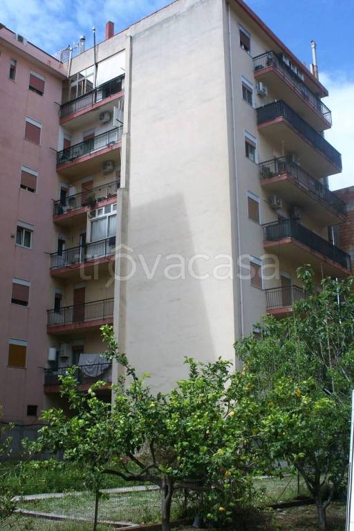 appartamento in vendita a Reggio di Calabria in zona Rione Ferrovieri