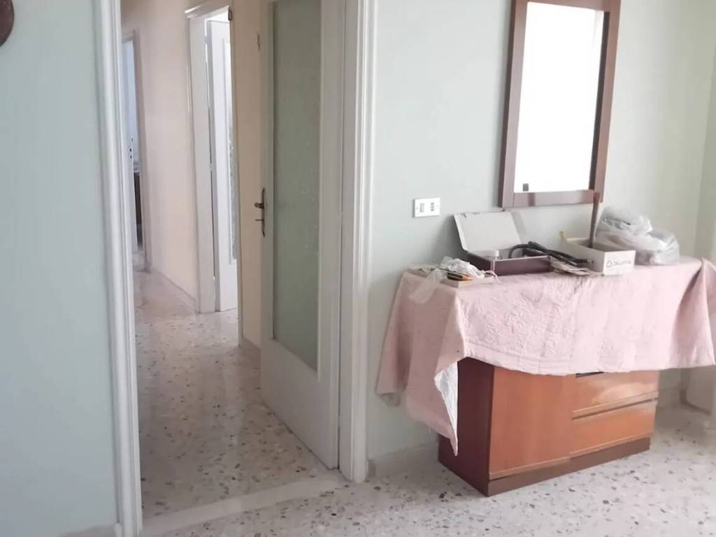 appartamento in vendita a Reggio di Calabria in zona Sbarre