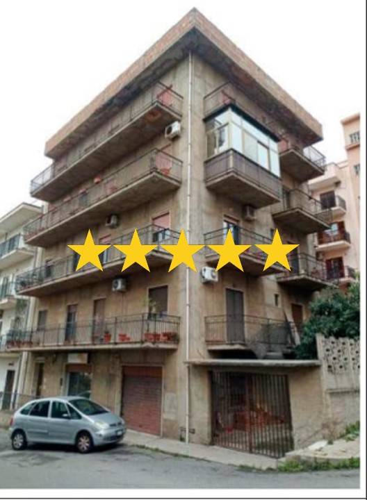 appartamento in vendita a Reggio di Calabria in zona Sbarre