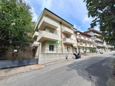 casa indipendente in vendita a Reggio di Calabria in zona San Gregorio