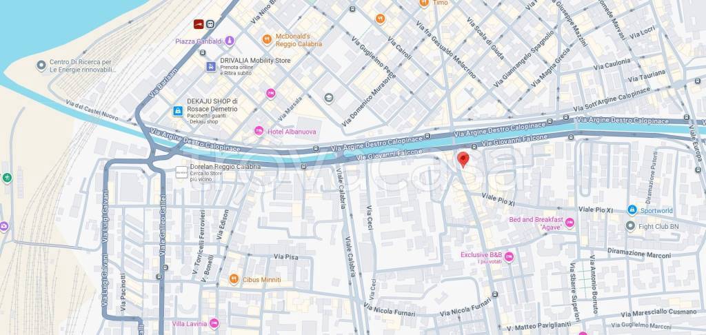 locale commerciale in vendita a Reggio di Calabria in zona Sbarre