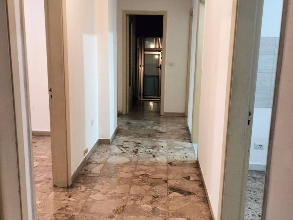 appartamento in vendita a Reggio di Calabria in zona Sbarre