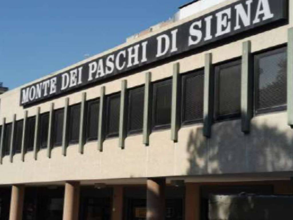 negozio in vendita a Reggio di Calabria in zona Centro Storico