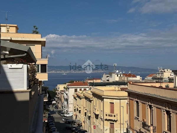 casa semindipendente in vendita a Reggio di Calabria in zona Centro Storico