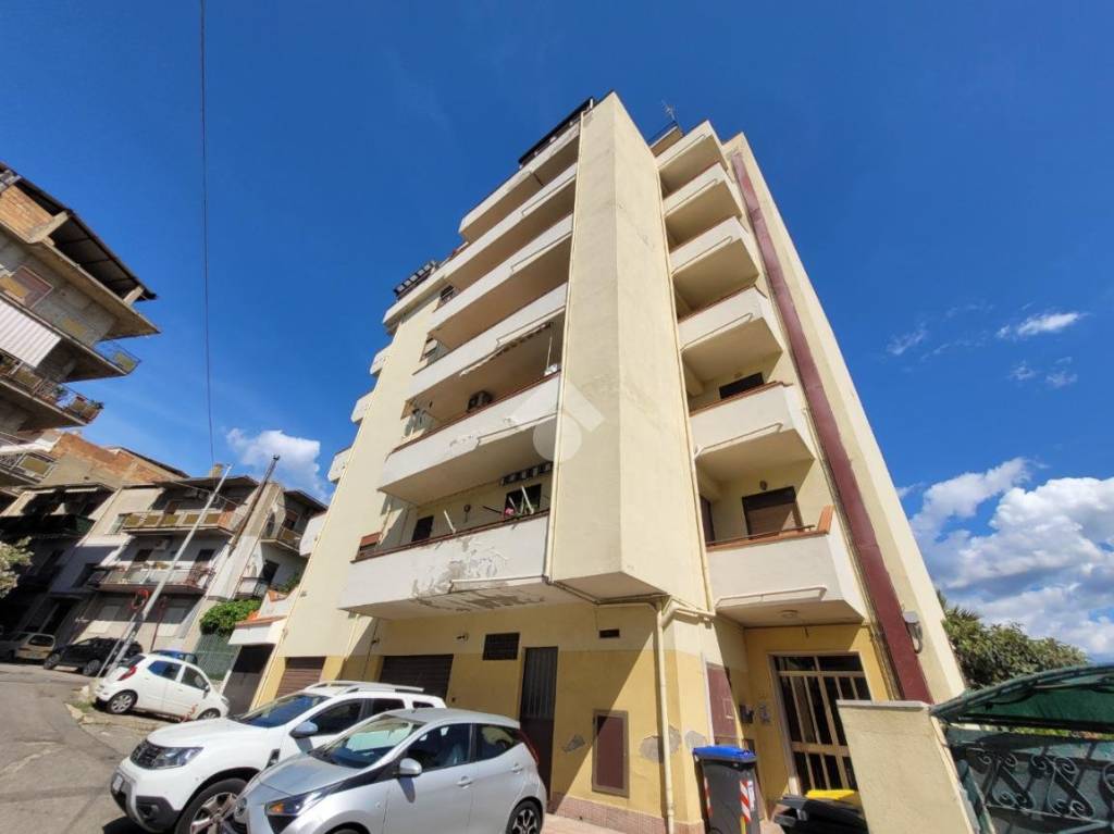 appartamento in vendita a Reggio di Calabria in zona Ravagnese