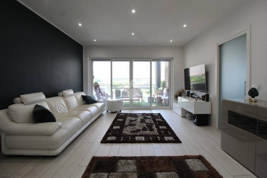 appartamento in vendita a Reggio di Calabria in zona Gallico Superiore