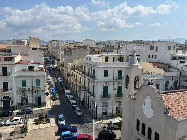 appartamento in vendita a Reggio di Calabria in zona Centro Storico