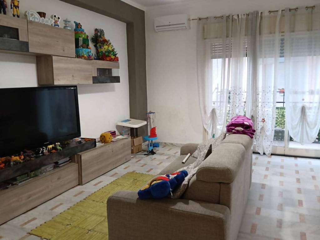 appartamento in vendita a Reggio di Calabria in zona Sbarre