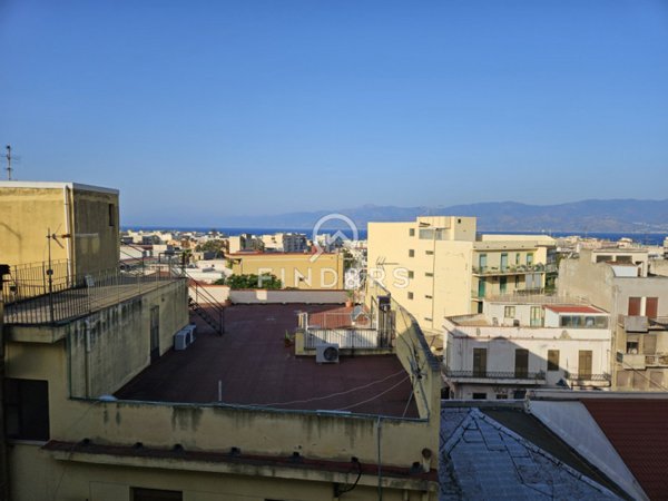 appartamento in vendita a Reggio di Calabria in zona Rione Ferrovieri