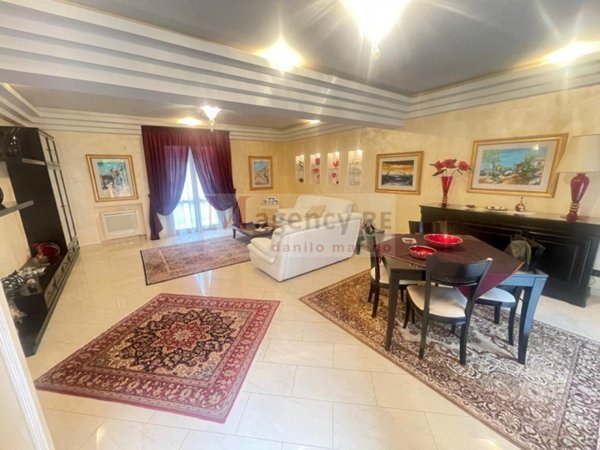 casa indipendente in vendita a Reggio di Calabria in zona Gallina