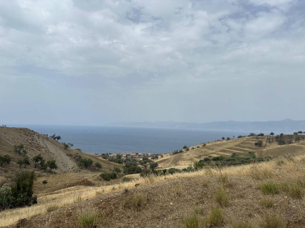 terreno agricolo in vendita a Reggio di Calabria in zona San Gregorio
