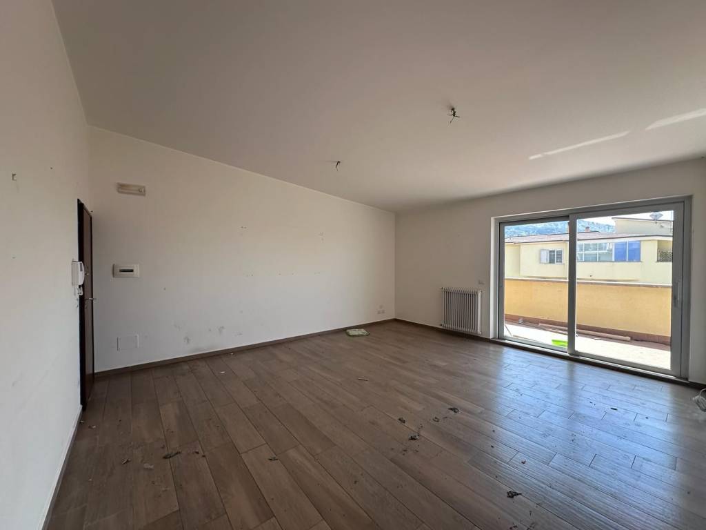 intera palazzina in vendita a Reggio di Calabria in zona Pineta Zerbi