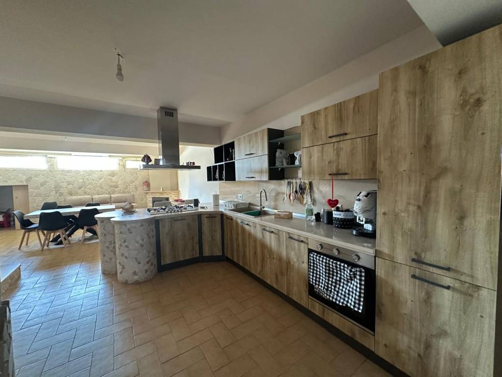 casa indipendente in vendita a Reggio di Calabria in zona Catona