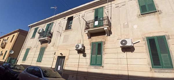 appartamento in vendita a Reggio di Calabria in zona Sbarre