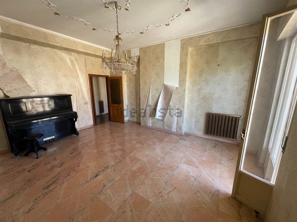 appartamento in vendita a Reggio di Calabria in zona Sbarre