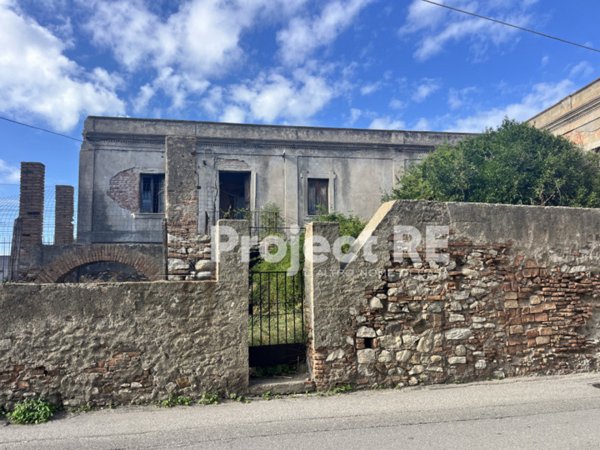 casa indipendente in vendita a Reggio di Calabria in zona Bocale