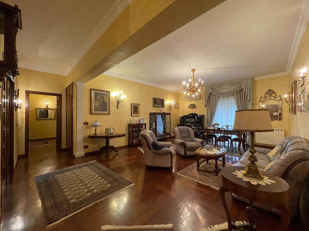 appartamento in vendita a Reggio di Calabria in zona Rione Ferrovieri