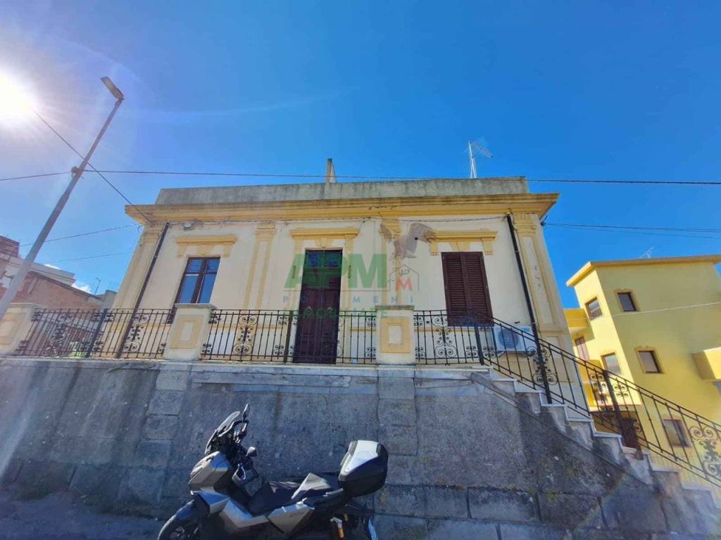 appartamento in vendita a Reggio di Calabria in zona Catona