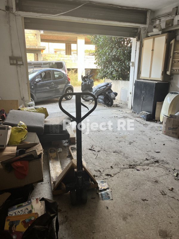 locale di sgombero in vendita a Reggio di Calabria in zona Ravagnese