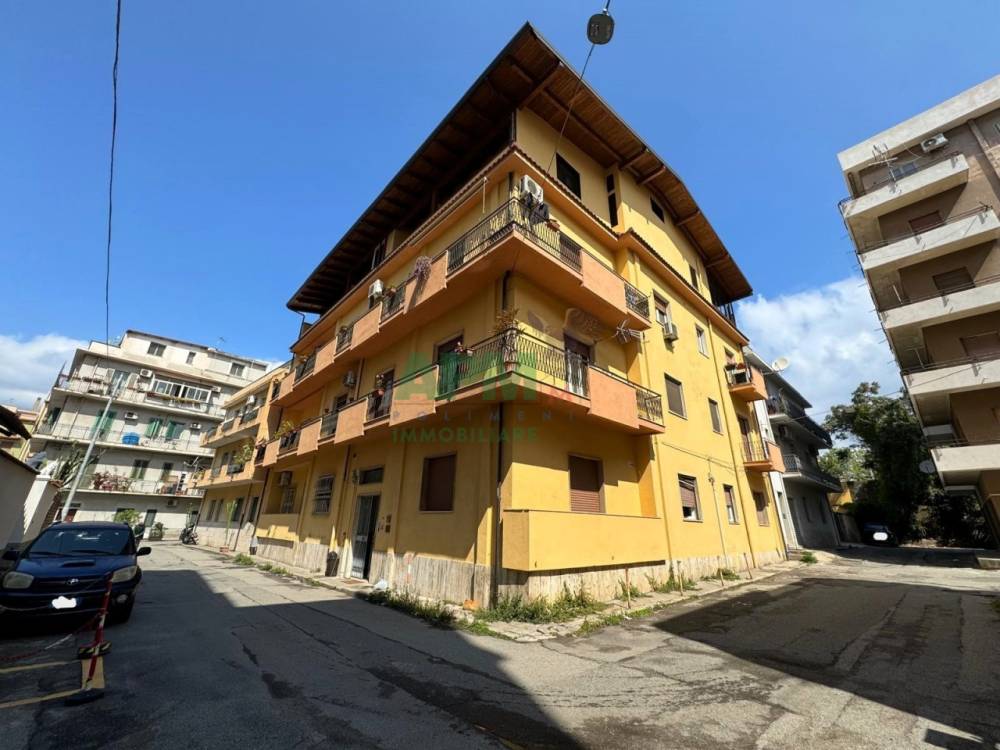 appartamento in vendita a Reggio di Calabria in zona Rione Ferrovieri