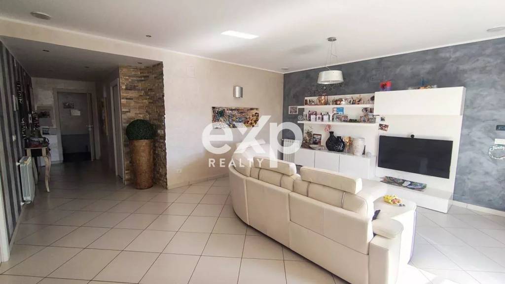 appartamento in vendita a Reggio di Calabria in zona Gallico Superiore